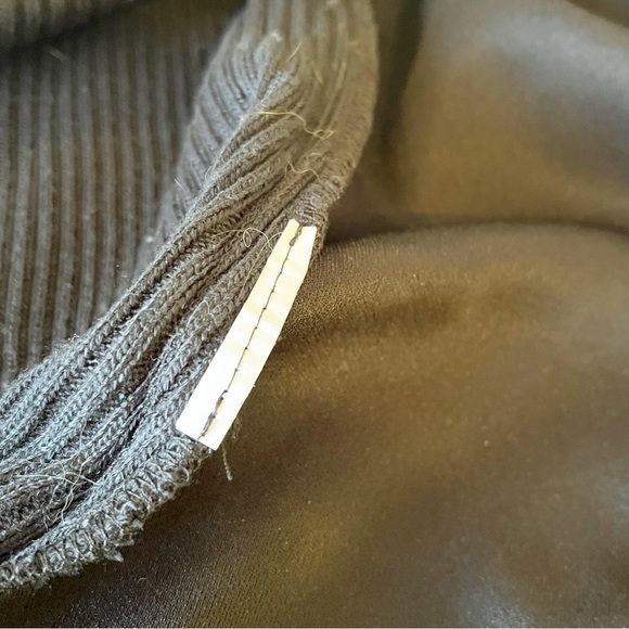 Joseph Ribkoff Womens Faux Suede Vest Sz 4 Ribbed Open Front Lightweight Moto - Picture 7 of 7